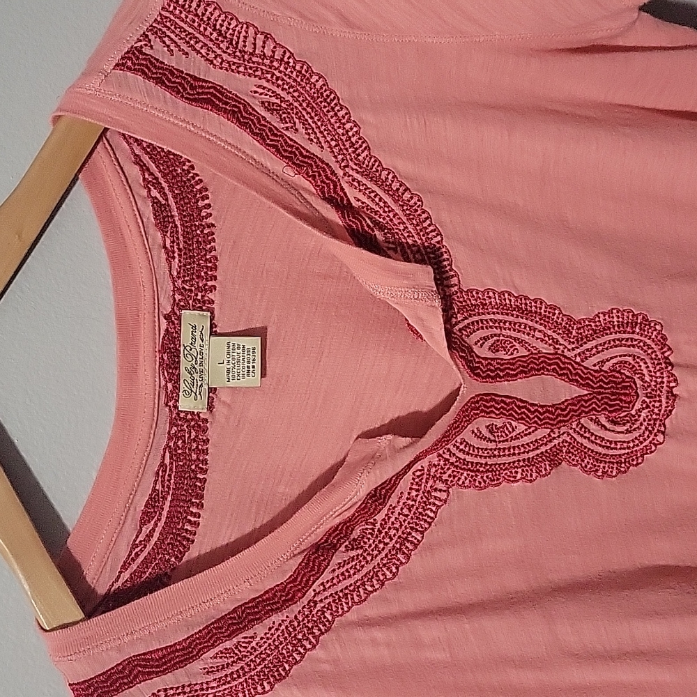 Womens size large Lucky coral tee - Picture 2 of 4